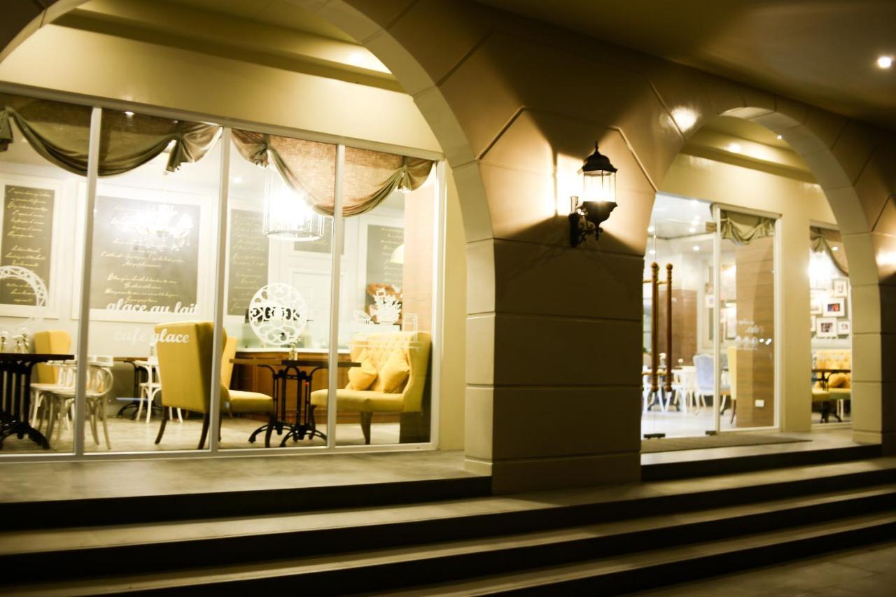 Hotel Carlito Tagaytay Tagaytay City Exterior photo