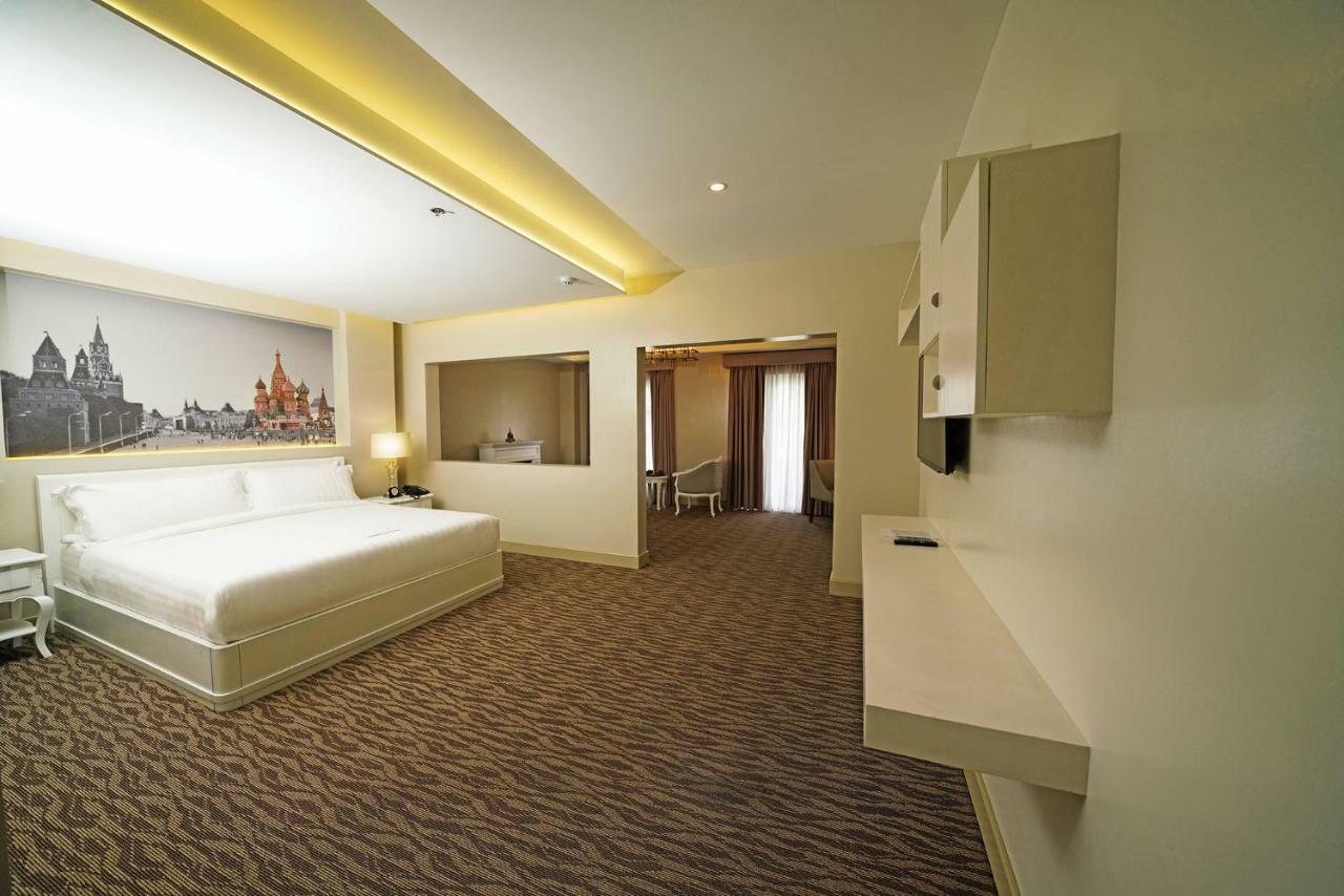 Hotel Carlito Tagaytay Tagaytay City Exterior photo