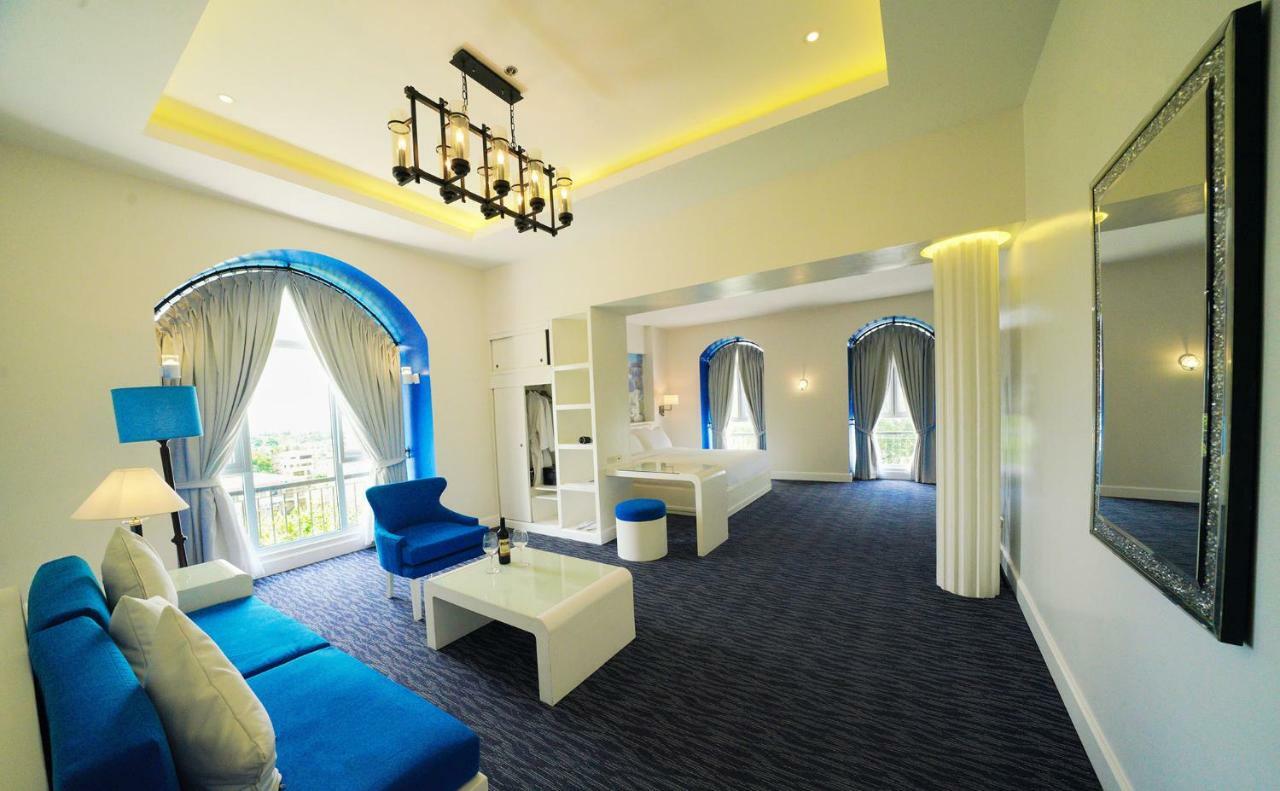 Hotel Carlito Tagaytay Tagaytay City Exterior photo