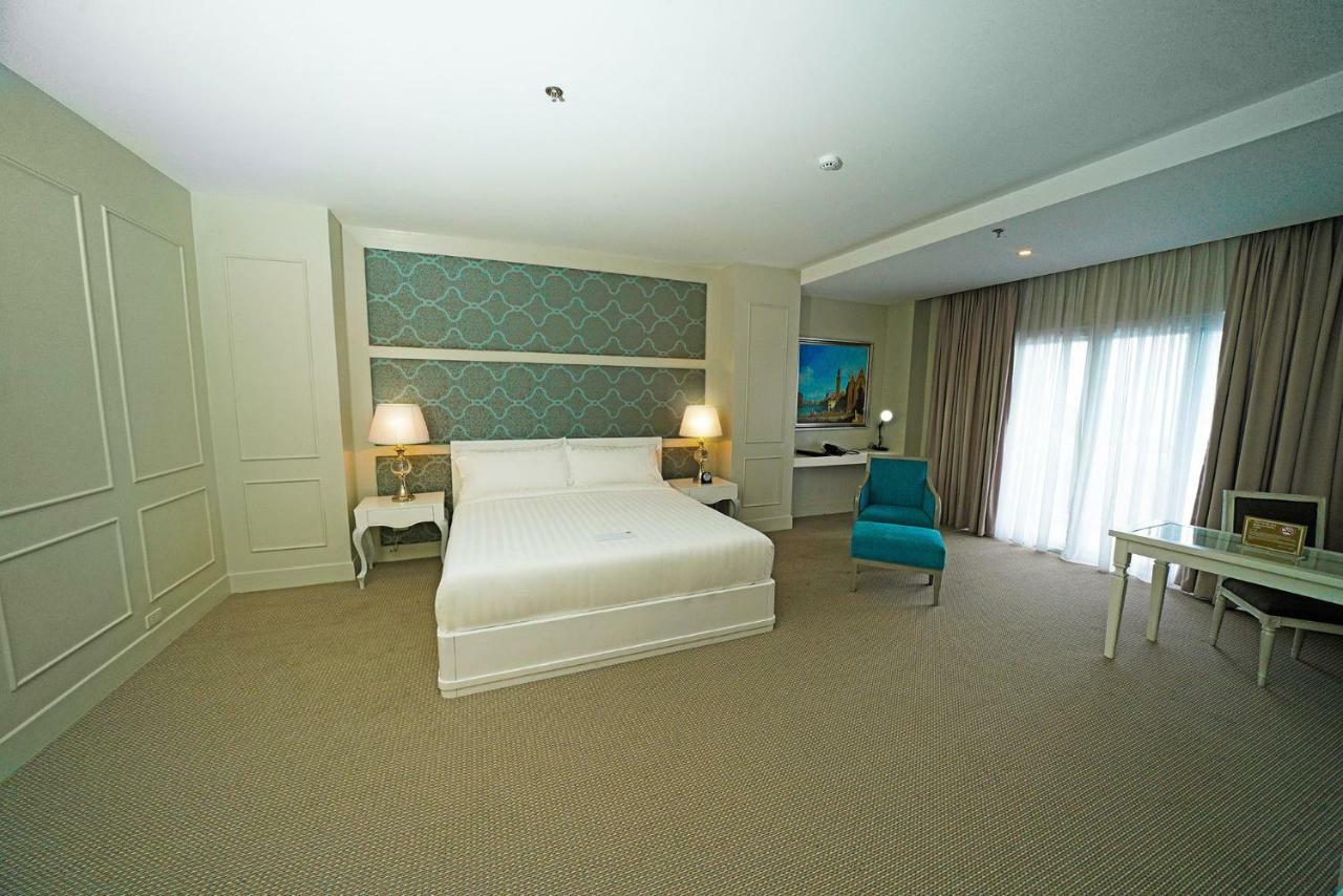 Hotel Carlito Tagaytay Tagaytay City Exterior photo